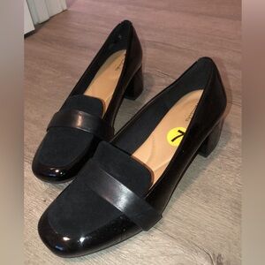 Clarks Tealia Elva Low Block Heel - Size 7